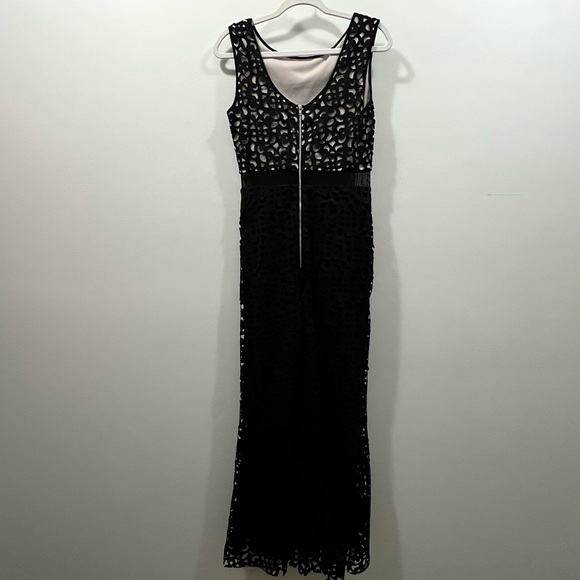 XSCAPE Long Laser Cut Middle Illusion Gown - Picture 8 of 10